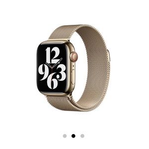 Apple Watch Series 7 GPS + Cellular - Gold 41mm with Milanese Loop